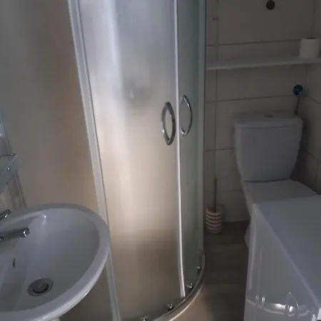 Apartment Studio Trstenik With Private Parking Space *